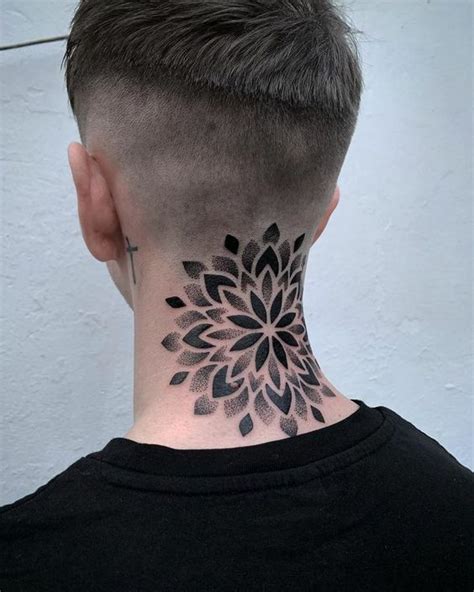 tatuaje sol nuca|19 ideas de Tatuajes en la nuca 